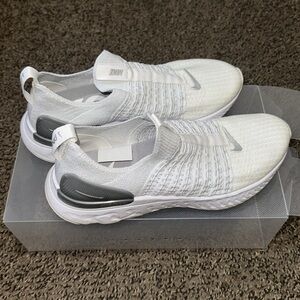 Nike Phantom Sneakers